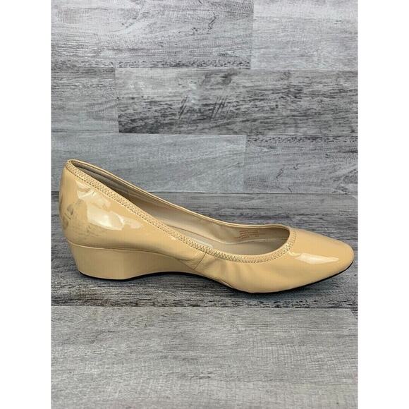 Cole Haan Womens Tan Patent Leather Low Wedge Pumps Size 11B - Picture 5 of 8